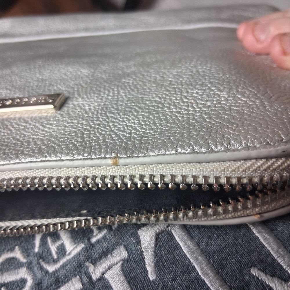 Madden Girl Silver Crossbody Bag - Picture 7 of 8